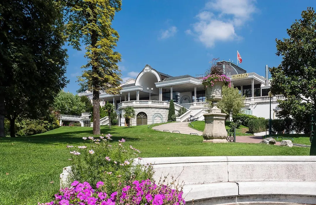 Le Riviera - Hotel Restaurant & Spa - Ex Golden Tulip Aix Les Bains-1